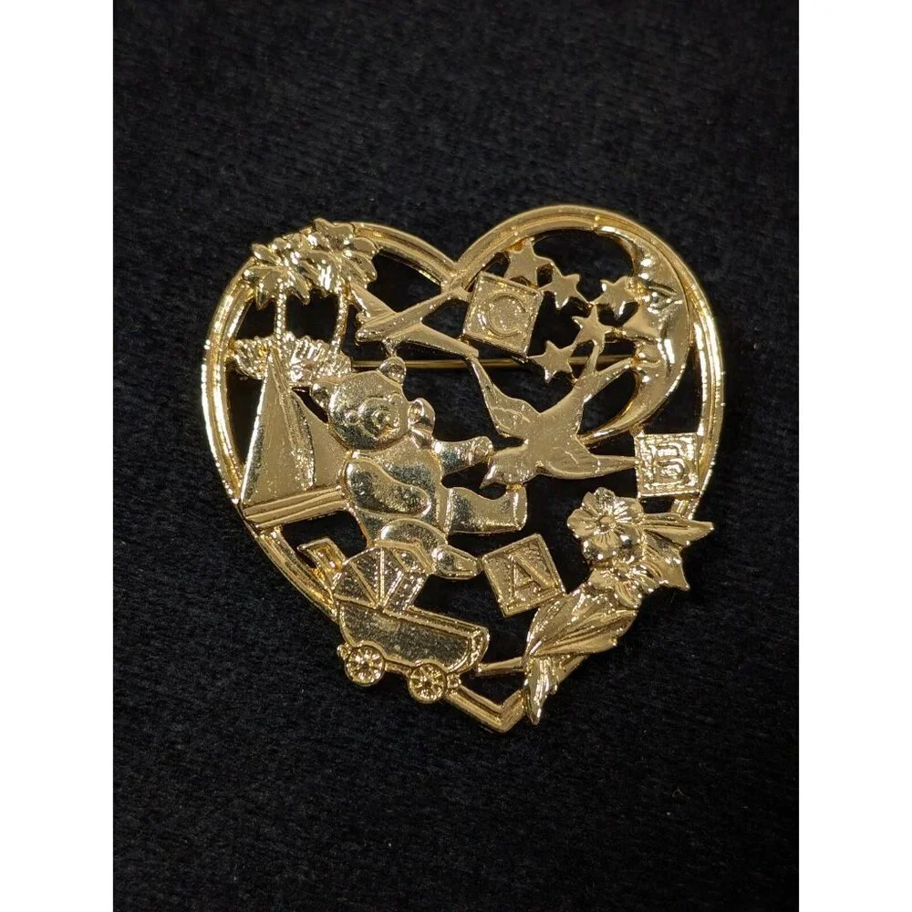 Vintage Avon Sweet Memories‎ Heart Pin Gold Tone Teddy Bear ABC Brooch